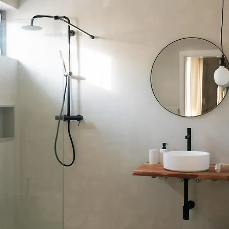 ゲストハウス Outsite - Work, Connect, Explore サグレス