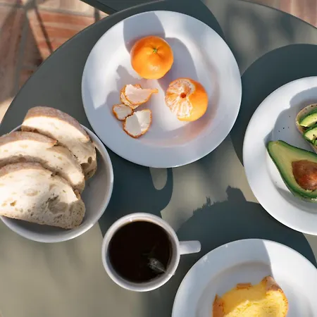 Outsite - Work, Connect, Explore サグレス