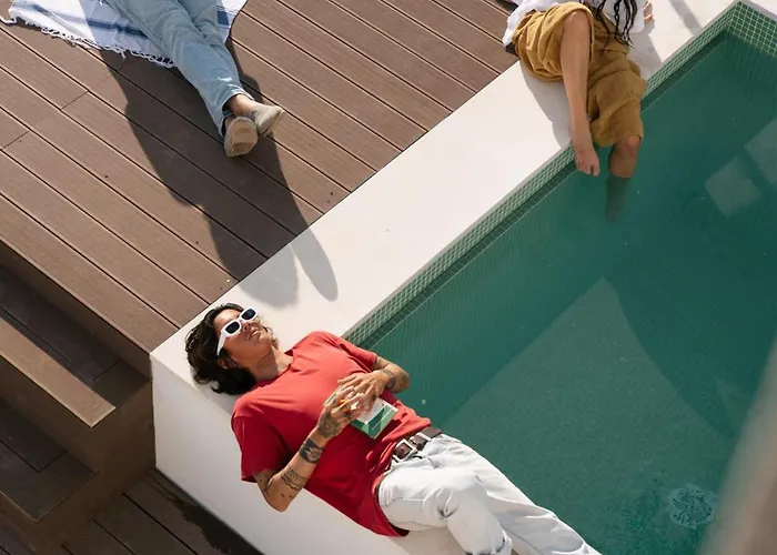 Outsite - Work, Connect, Explore 4*