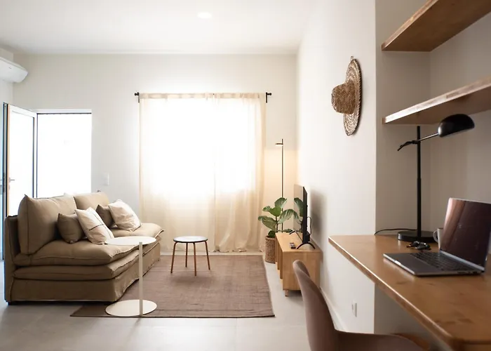 Outsite - Work, Connect, Explore