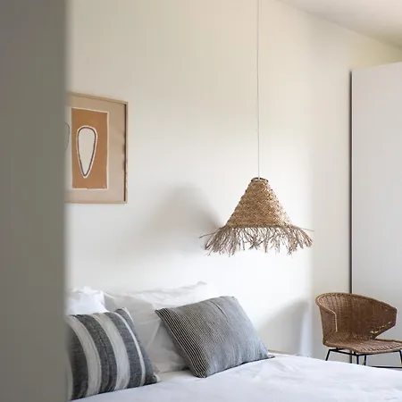 Outsite - Work, Connect, Explore בית הארחה 4*