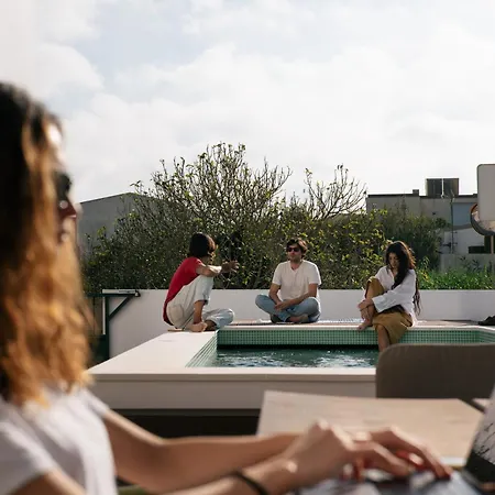 Outsite - Work, Connect, Explore 4*