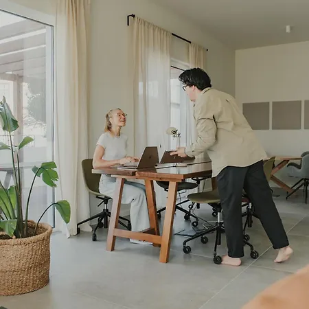 בית הארחה Outsite - Work, Connect, Explore